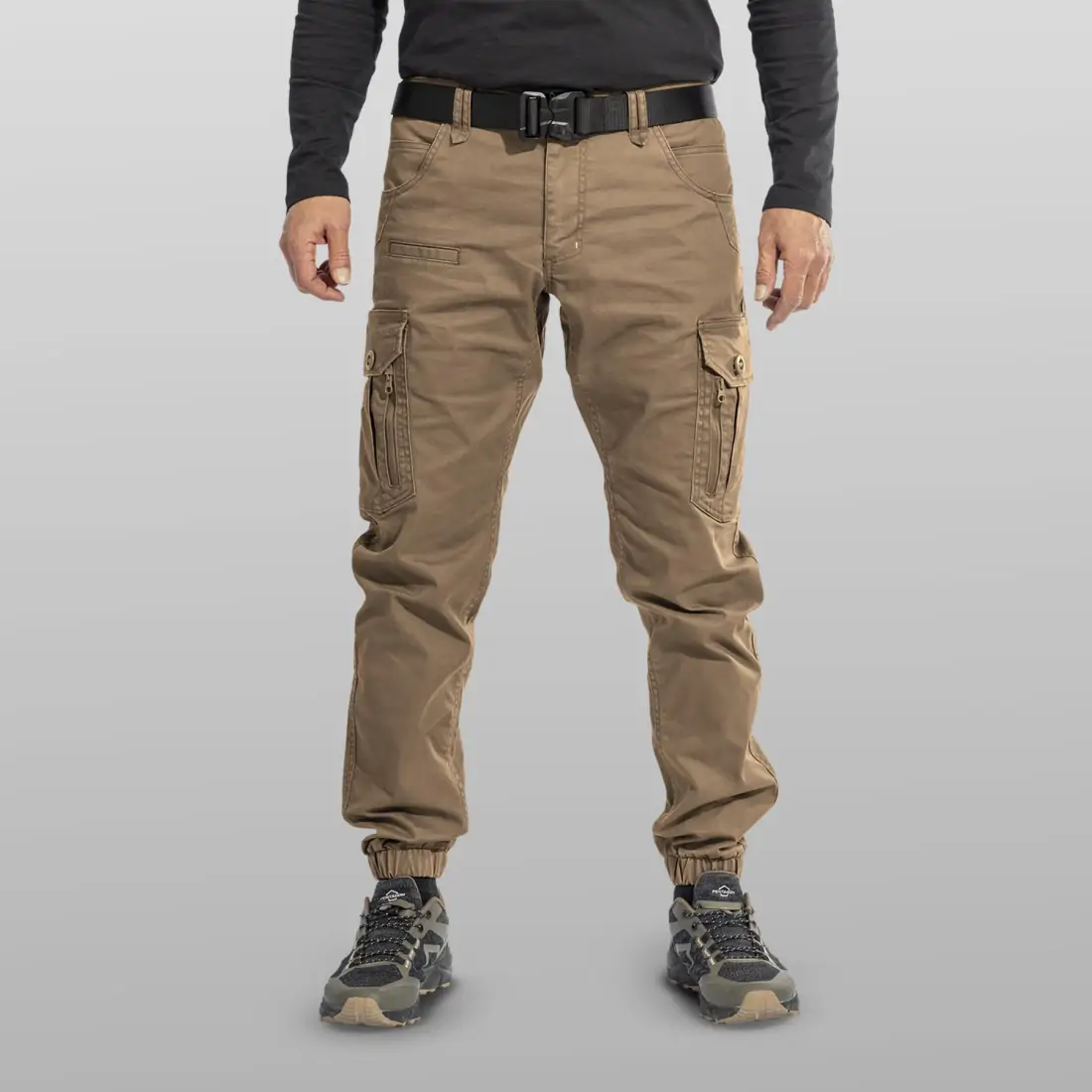 Φωτογραφία Invictus Tactical Joggers σε Coyote χρώμα