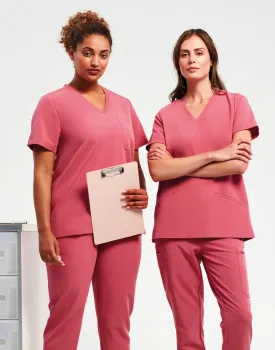 Έβδομη φωτογραφία από 'Invincible' - Γυναικεία ελαστική μπλούζα νοσηλευτικής Onna σε χρώμα Calm Pink